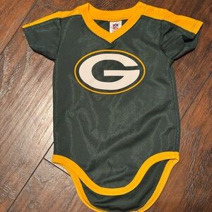 Green Bay Packers Jersey One-Piece Bodysuit  NFL Team Apparel 6-12M Short Sleeve